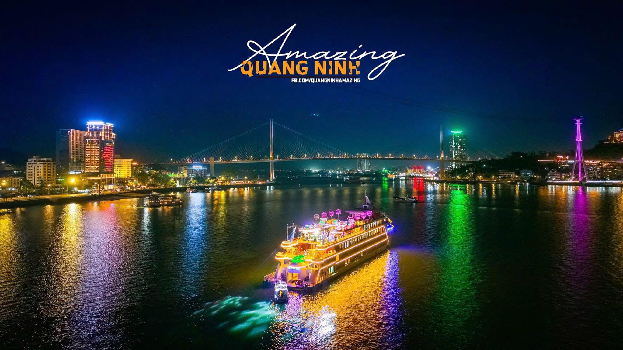 Du thuyền Luna Hạ Long Cruise lung linh trên vịnh Hạ Long