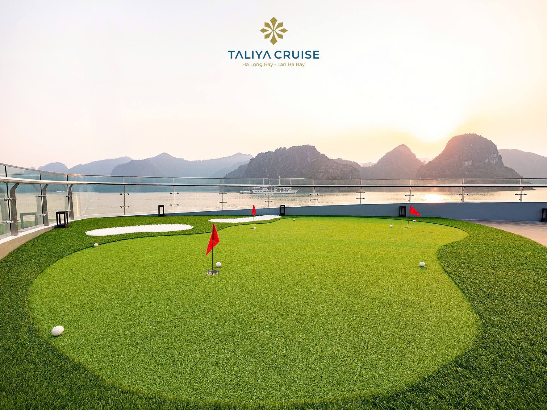 Sân Golf Mini Du thuyền Taliya Cruise Hạ Long