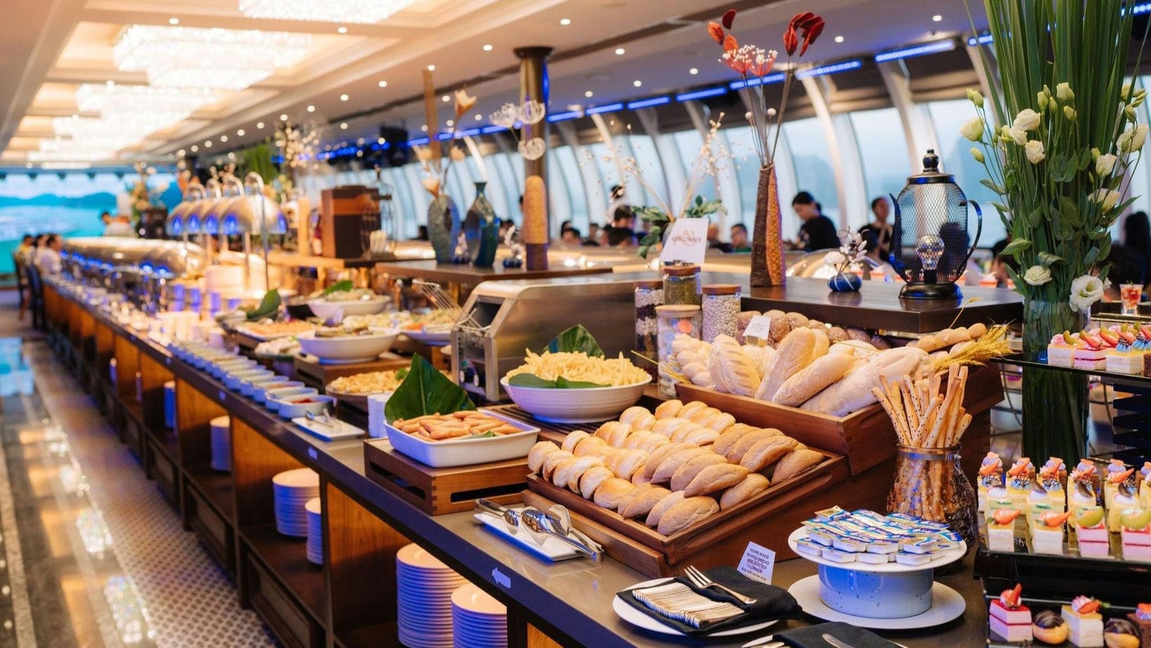 Giá du thuyền Paradise Delight Tuần Châu Hạ Long