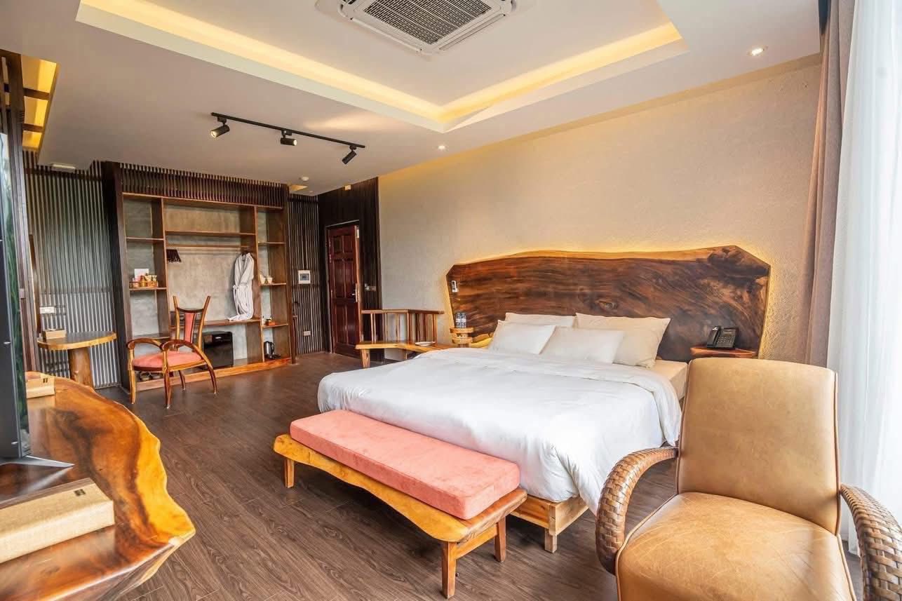 Tắm khoáng nóng Onsen Kênh Gà Ninh Bình