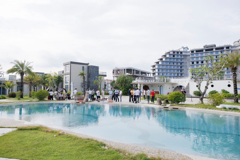 Thực đơn ăn ở Trà Cổ Long Beach Resort Móng Cái Quảng Ninh