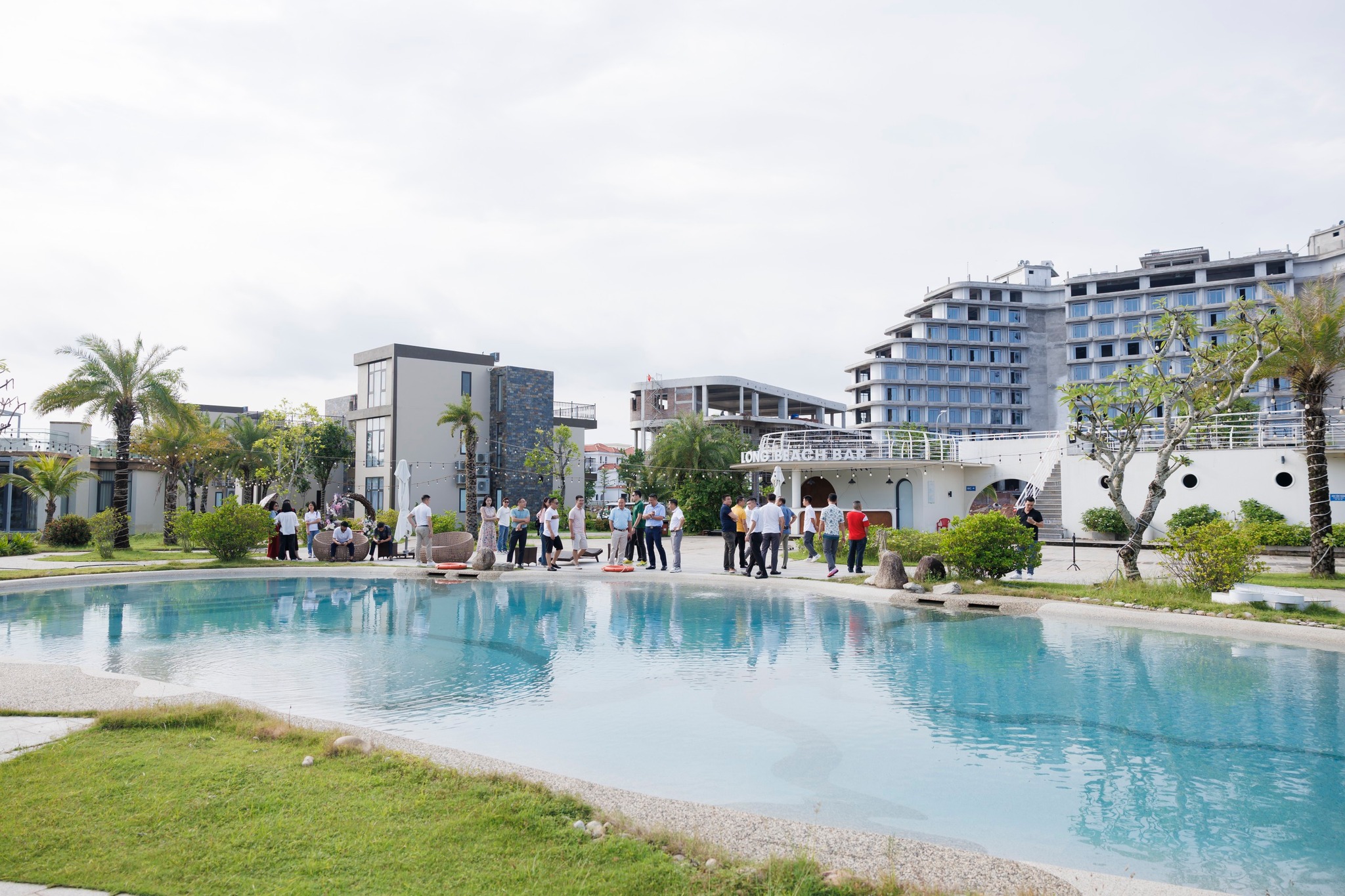 Trà Cổ Long Beach Resort Móng Cái Quảng Ninh