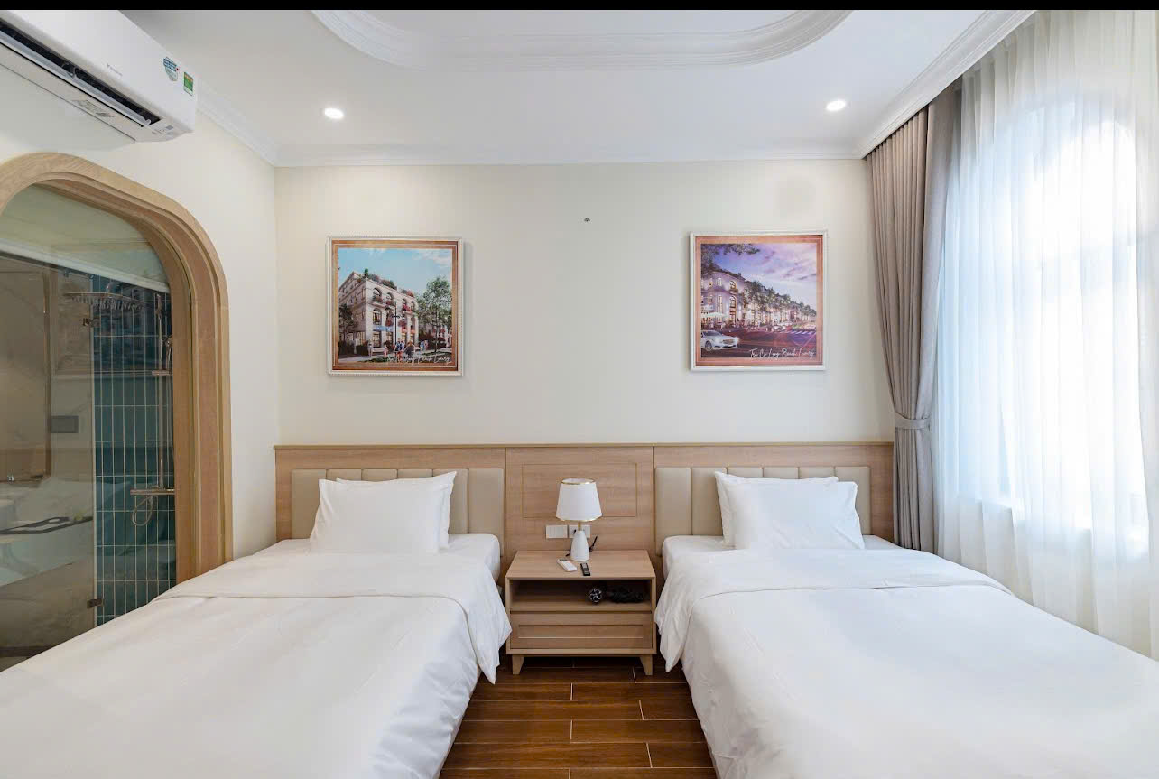 Trà Cổ Long Beach Resort Móng Cái Quảng Ninh