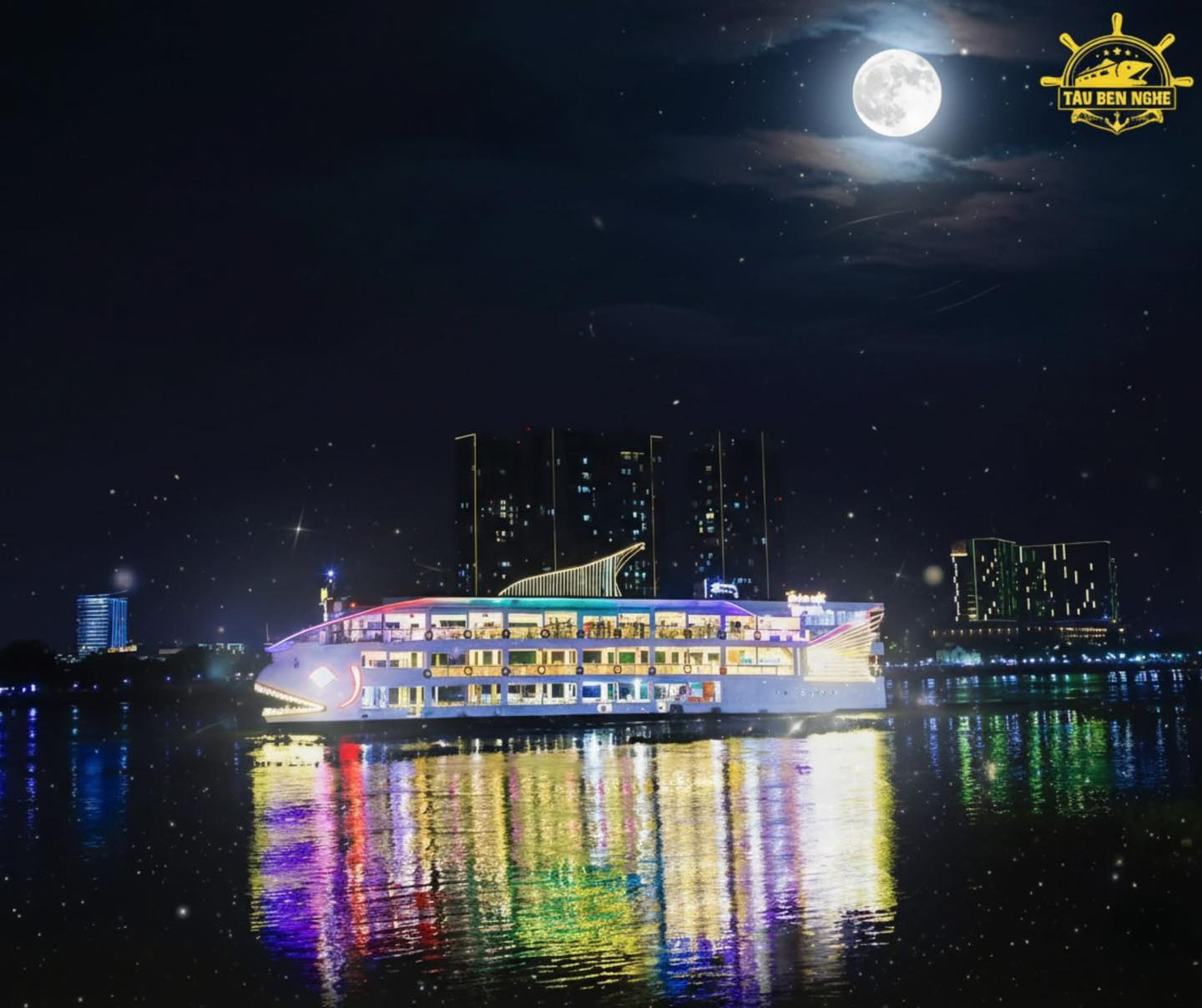 Du thuyền Bến Nghé Sài Gòn