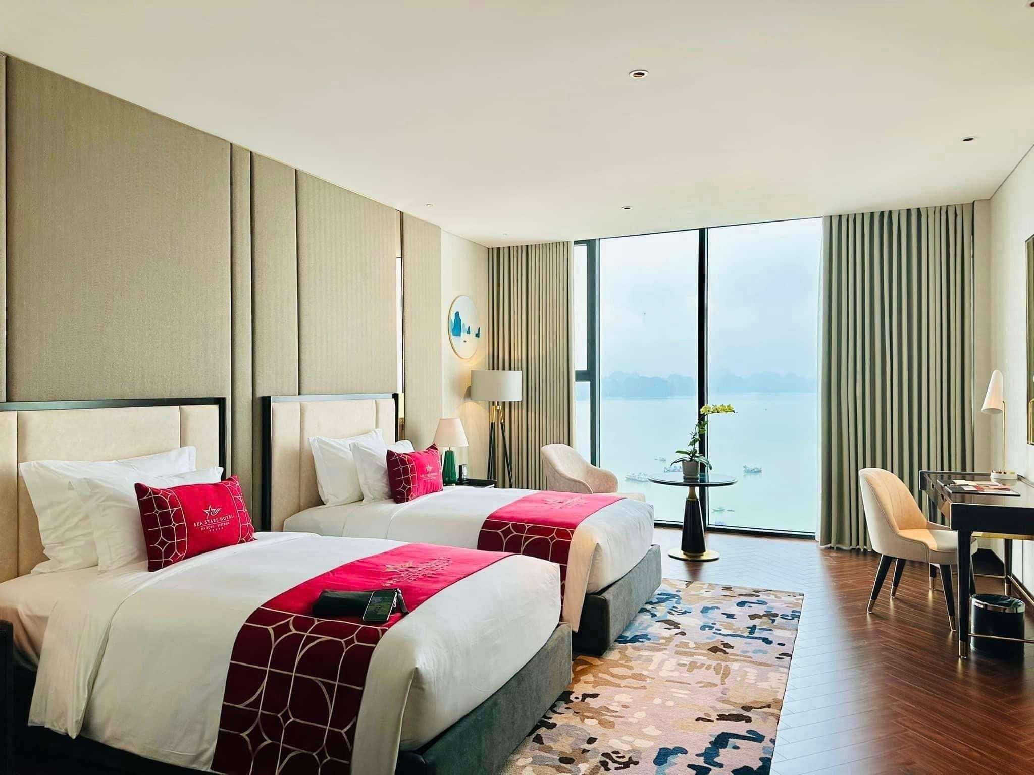 Khách sạn Blue Radission Hạ Long khuyến mại trà chiều hoặc bữa tối