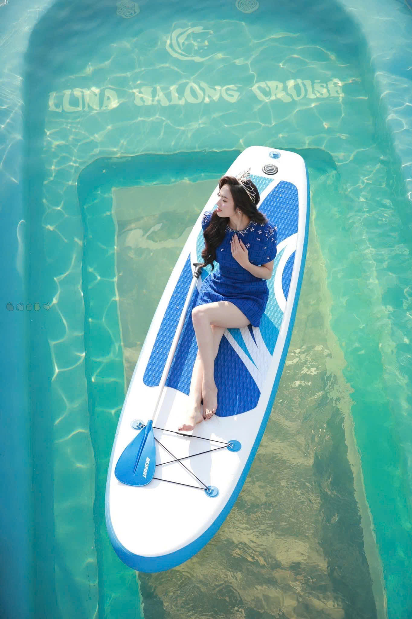 Du thuyền Luna Hạ Long khuyến mại mua 4 tặng 1