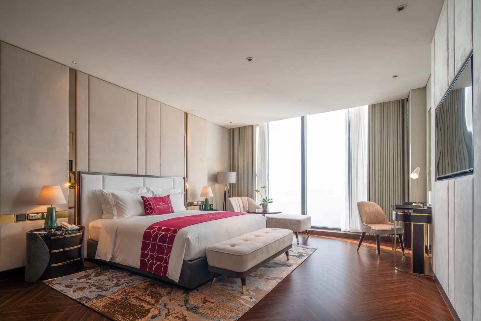 Khách sạn Blue Radission Hạ Long khuyến mại trà chiều hoặc bữa tối